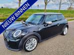 MINI Mini 1.5 Cooper Camden Go Edition * 6.968 KM * LEDER *, Auto's, Mini, 47 €/maand, Origineel Nederlands, Te koop, 20 km/l