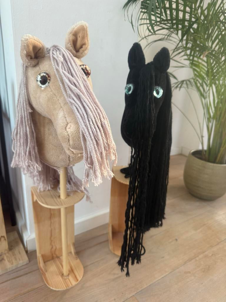 Hobby Horses stokpaarden met accessoires te koop!, Ophalen of Verzenden, Zo goed als nieuw, Jongen of Meisje