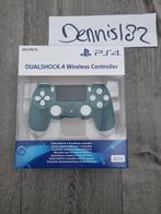 Sony DualShock 4 Controller V2 - (Limited) Alpine Green  PS4, Spelcomputers en Games, Spelcomputers | Sony PlayStation Consoles | Accessoires