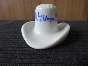 Porseleinen cowboyhoed met Las Vegas erop beschikbaar voor biedingen