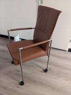 4 eetkamerstoelen op wieltjes(prominent), Huis en Inrichting, Fauteuils, Ophalen, Zo goed als nieuw, Leer