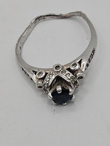 Antieke zilveren ring met blauwe steen (925) beschikbaar voor biedingen