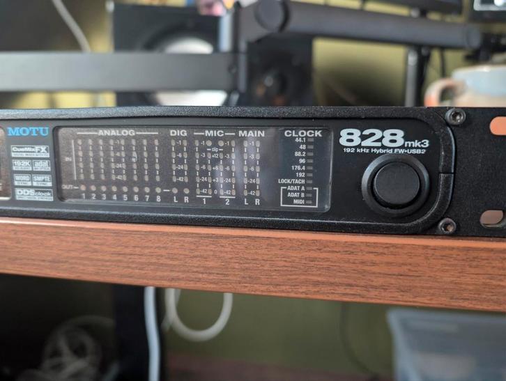 Motu 828 mk3 Hybrid USB 28 in 24 out, Audio, Tv en Foto, Professionele Audio-, Tv- en Video-apparatuur, Zo goed als nieuw, Audio