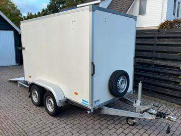 Hapert gesloten aanhanger klep laadklep 300x150x180 geremd beschikbaar voor biedingen
