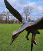 VLIEGENDE EEND / bronzen beeld / tuinsteker, Huis en tuin decoratie Marie, Nieuw, Info@huisentuindecoratiemarie.nl, Peize