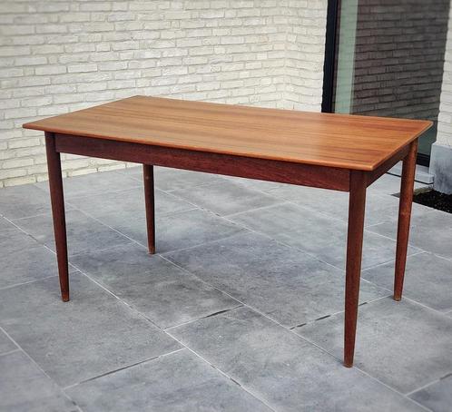 Midcentury Scandinavisch Design teakhouten eettafel, Huis en Inrichting, Tafels | Eettafels, Zo goed als nieuw, 50 tot 100 cm