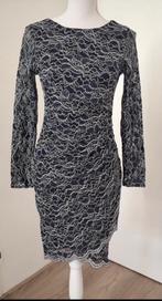 NIEUW, Lipsy jurk, Maat 38/40 (M), Lipsy, Nieuw, Onder de knie