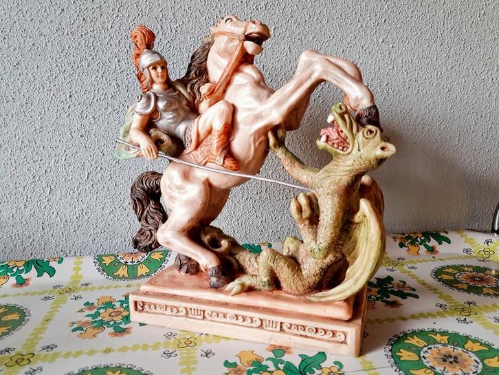 Sint Joris en de draak beeld, Antiek en Kunst, Kunst | Beelden en Houtsnijwerken, Ophalen of Verzenden