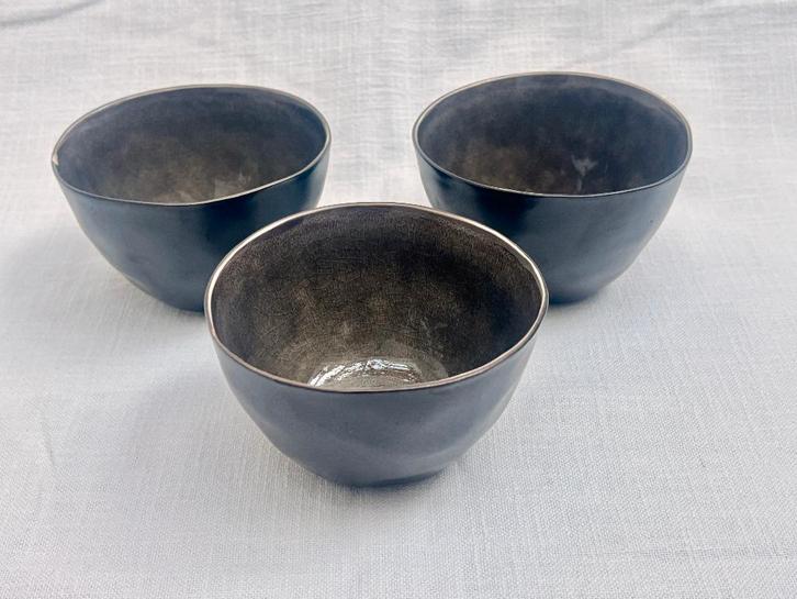 Serax - Pure by Pascale Naessens, Huis en Inrichting, Keuken | Servies, Gebruikt, Kom(men), Effen, Aardewerk, Verzenden