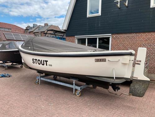Stout 650 sloep boegschroeg 20 pk efi suzuki buiskap, Watersport en Boten, Sloepen, Gebruikt, 10 tot 30 pk, 6 meter of meer, Buitenboordmotor