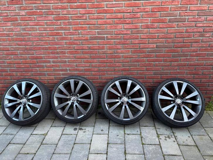 Originele volkswagen 19 inch 5x112 velgen, Auto-onderdelen, Banden en Velgen, Banden en Velgen, Zomerbanden, 19 inch, 235 mm, Ophalen