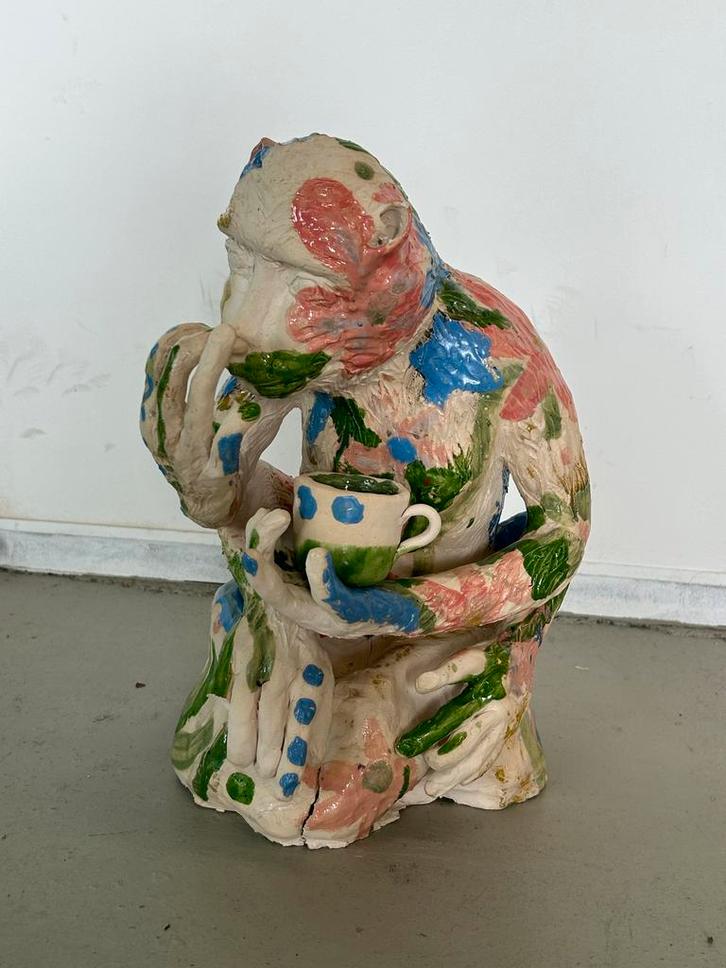 Kändler Aap met Koffie - Keramiek, Verzamelen, Beelden en Beeldjes, Ophalen of Verzenden