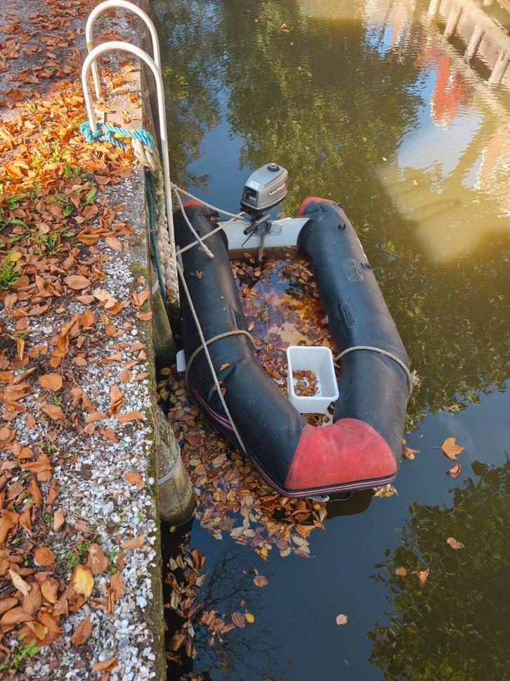 Rubber boot van johnson met 5 pk mariner, Watersport en Boten, Kano's, Gebruikt, Overige typen, Twee personen, Opblaasbaar, Ophalen of Verzenden