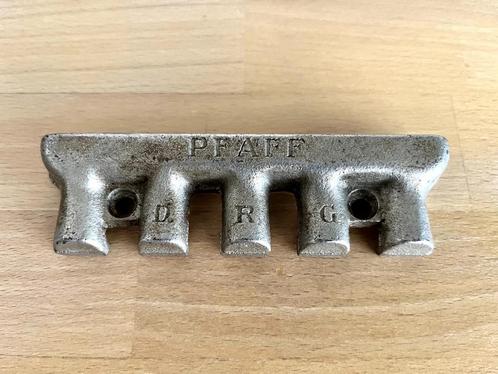 Vintage Originele Pfaff Spoelhouder – No 25940, Hobby en Vrije tijd, Naaimachines en Toebehoren, Zo goed als nieuw, Pfaff, Ophalen