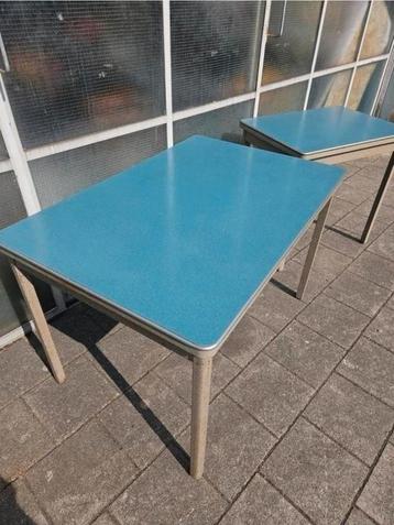 Industriële vintage tafels Formica/Gispen/Ahrend  beschikbaar voor biedingen