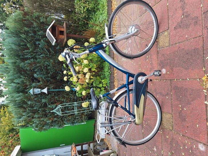 Blauw Sparta damesfiets, Fietsen en Brommers, Fietsen | Dames | Omafietsen, Zo goed als nieuw, Versnellingen, Ophalen of Verzenden