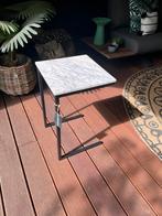 Bodilson Butler bijzettafel, Huis en Inrichting, Tafels | Bijzettafels, Overige materialen, Minder dan 55 cm, Marmer, Vierkant