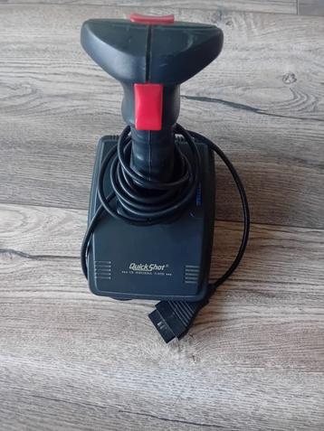 Vintage joysticks beschikbaar voor biedingen