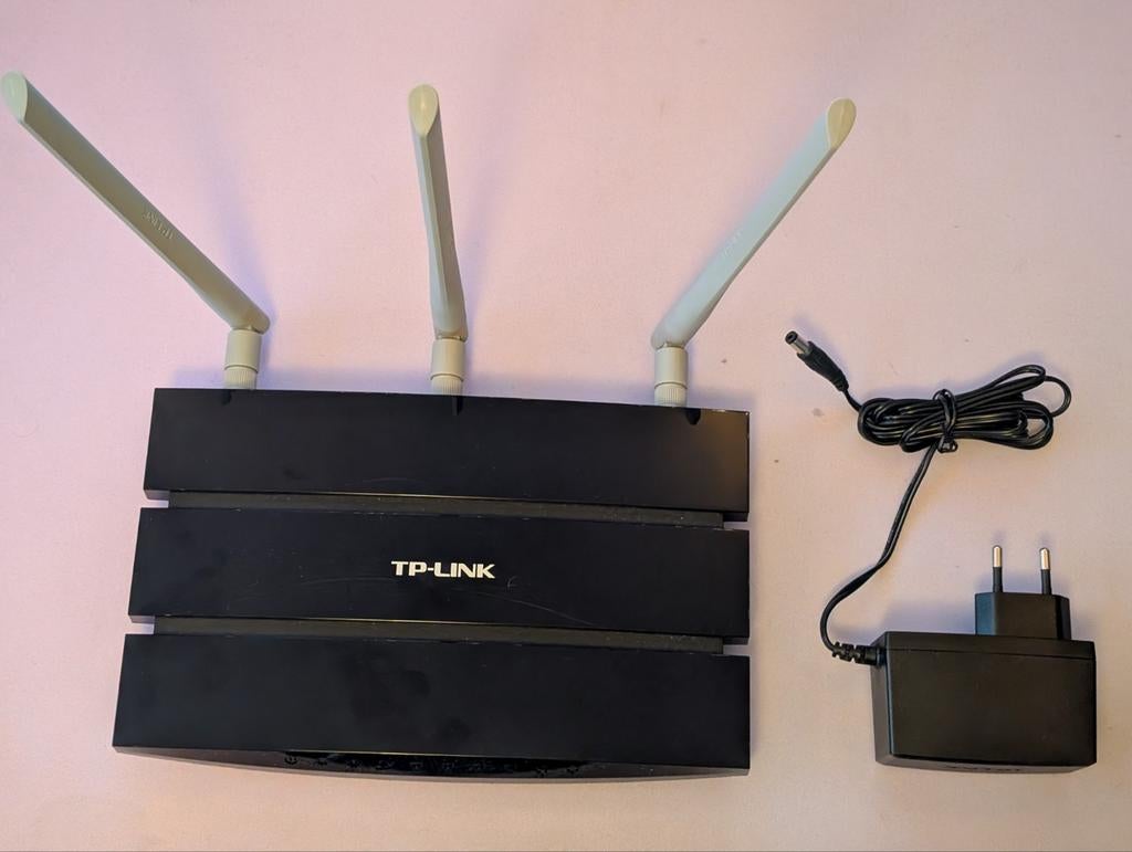 TP-LINK 300Mbps Wireless N Gigabit Router, Ophalen of Verzenden, Gebruikt, Router, TP-LINK