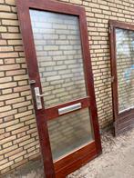 Hardhouten voordeur, 75 tot 150 cm, Gebruikt, Deurkozijn, Ophalen of Verzenden