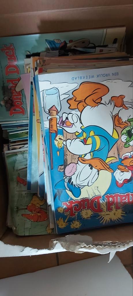 Te koop Donald duck, kuifje en robbedoes stripboeken., Boeken, Stripboeken, Gelezen, Meerdere stripboeken, Ophalen