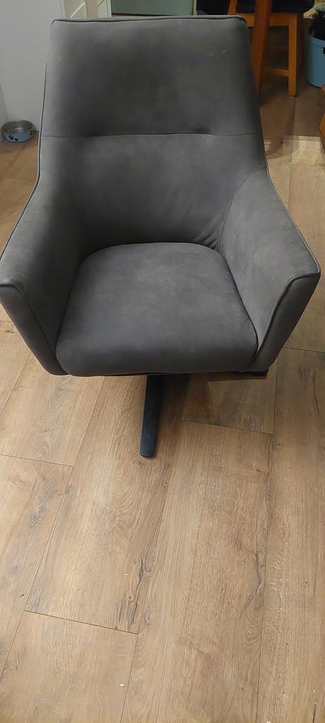 Fauteuil Nilesto amper gebruikt, Huis en Inrichting, Fauteuils, Metaal, Stof, 50 tot 75 cm, Ophalen
