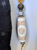D86 Dzi - Pure Tibetan old Agate Sun-Moon-Star dzi, Antiek en Kunst, Kunst | Niet-Westerse kunst, Ophalen of Verzenden