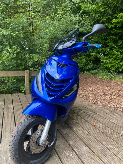 Piaggio zip 4 takt, Fietsen en Brommers, Scooters | Piaggio, Zo goed als nieuw, Zip, Maximaal 25 km/u, Benzine, Verzenden