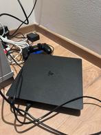 PS4 + 2 controllers + headset, Spelcomputers en Games, Spelcomputers | Sony PlayStation 4, 500 GB, Met 2 controllers, Ophalen of Verzenden