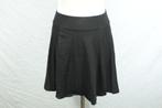 Leuke korte zwarte rok.Elastieken taille.Mt S.Divided, ., Zwart, Ophalen of Verzenden, Zo goed als nieuw