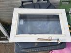 Gratis af te halen raam met enkel glas, Doe-het-zelf en Verbouw, Kozijnen en Schuifpuien, Gebruikt, Raamkozijn, Hout, Ophalen