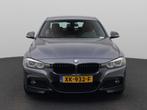 BMW 3-serie 320i M Sport Edition | M-PAKKET | LEDEREN BEKLED, Auto's, BMW, Te koop, Zilver of Grijs, Benzine, 73 €/maand