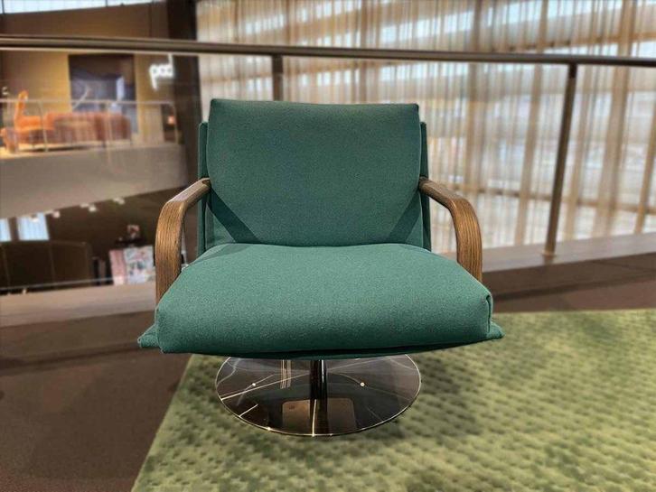 Leolux Kudo one fauteuil – showroommodel, Huis en Inrichting, Fauteuils, Zo goed als nieuw, Stof, 50 tot 75 cm, 75 tot 100 cm