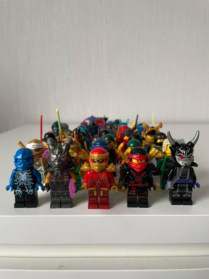 Lego Ninjago poppetjes collectie, Kinderen en Baby's, Speelgoed | Duplo en Lego, Zo goed als nieuw, Lego, Ophalen