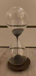Magnetische zandloper, glas met koperen voet, ijzerpoeder, Antiek en Kunst, Ophalen of Verzenden