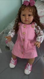 Realistische peuter pop Ellie (60cm), Ophalen of Verzenden, Nieuw, Pop, Levensecht of Reborn