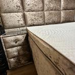 Groot tweepersoonsbed met hoofdeinde, Ophalen of Verzenden, Zo goed als nieuw, Tweepersoons