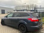 Ford Focus 1.0 Ecoboost 92KW Wagon 2013 Grijs, Zwart, Navigatiesysteem, Handgeschakeld, 1216 kg