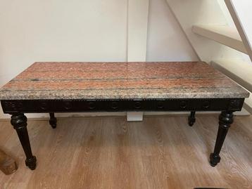 Antieke Tafel met Marmeren Blad beschikbaar voor biedingen