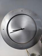 Zilverkleurige wandklok van Nextime, Ophalen of Verzenden, Wandklok