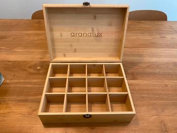 Theedoos 12 Vaks - Magneetsluiting - Bamboo - Nieuw beschikbaar voor biedingen