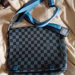 Louis vuitton schoudertas met overflap, Sieraden, Tassen en Uiterlijk, Tassen | Schoudertassen, Ophalen of Verzenden, Zo goed als nieuw