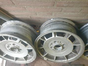 Simca Matra Bagheera velgen orgineel beschikbaar voor biedingen