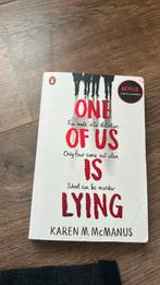 One Of Us Is Lying, Boeken, Verzenden, Zo goed als nieuw