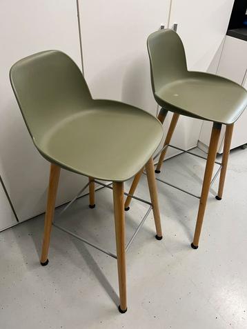 2 groene albert kuip barstoelen te koop beschikbaar voor biedingen