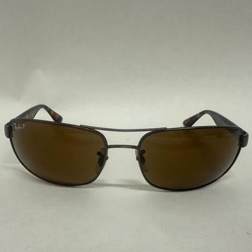 Ray-Ban RB3445 Polarized 64/17 beschikbaar voor biedingen