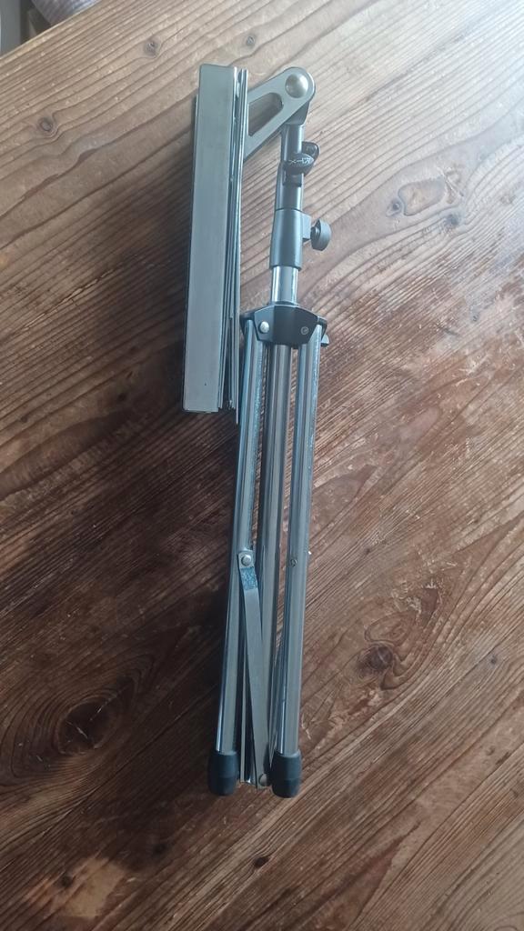 Muziekstandaard RTX - ongebruikt, stevig en betrouwbaar, Muziek en Instrumenten, Standaards, Gebruikt, Muziekstandaard, Accordeon