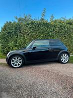 Mini 1.6 16V Cooper 2004 Zwart, Auto's, Mini, Voorwielaandrijving, 15 km/l, Stoelverwarming, 4 cilinders