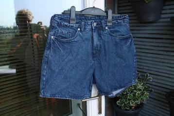 1x Dames Blauwe Korte Spijker Broek Maat 36 (HEMA) beschikbaar voor biedingen
