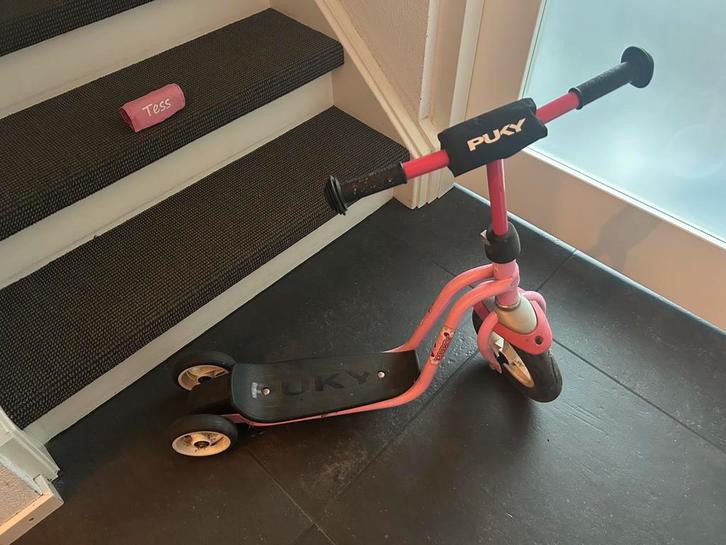 Puky kinderstep roze (vanaf 2 jaar - evt met “Tess”), Fietsen en Brommers, Steps, Zo goed als nieuw, Gewone step, Ophalen